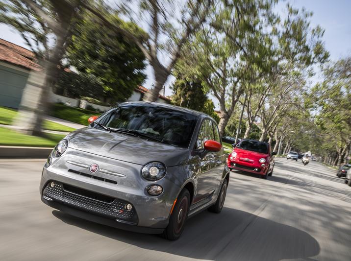 The Fiat 500X Will Die, But the Future's Bright for the Tiny 500e