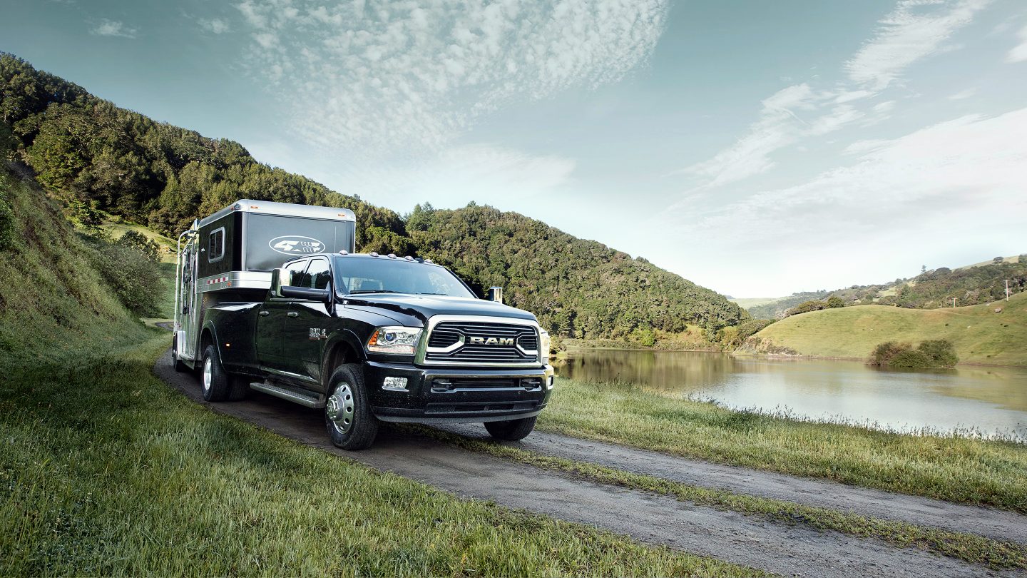 2017 Ram 3500 Exterior Front 2