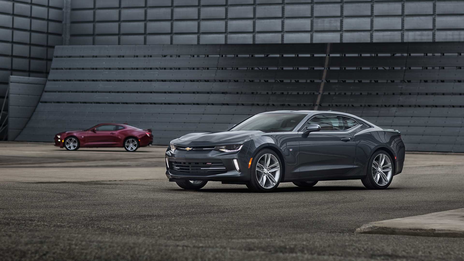 Chevrolet Camaro 2015 серый