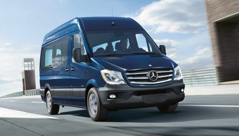 Mercedes Benz Minibus