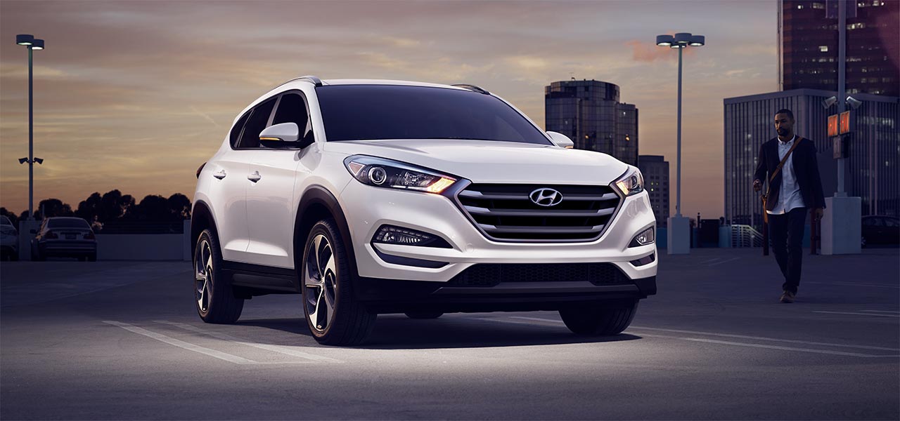 Hyundai tucson поколения. Новый Хендай стария. Тусон Дубай. Новый Хендай ретро. New Hyundai lineup.