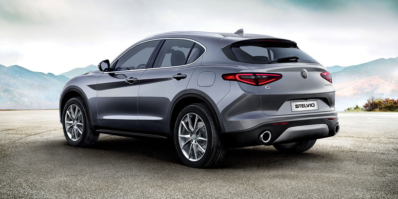 2018 Alfa Romeo Stelvio Front Exterior