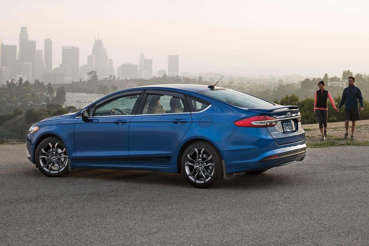 Blue Ford Fusion 2017