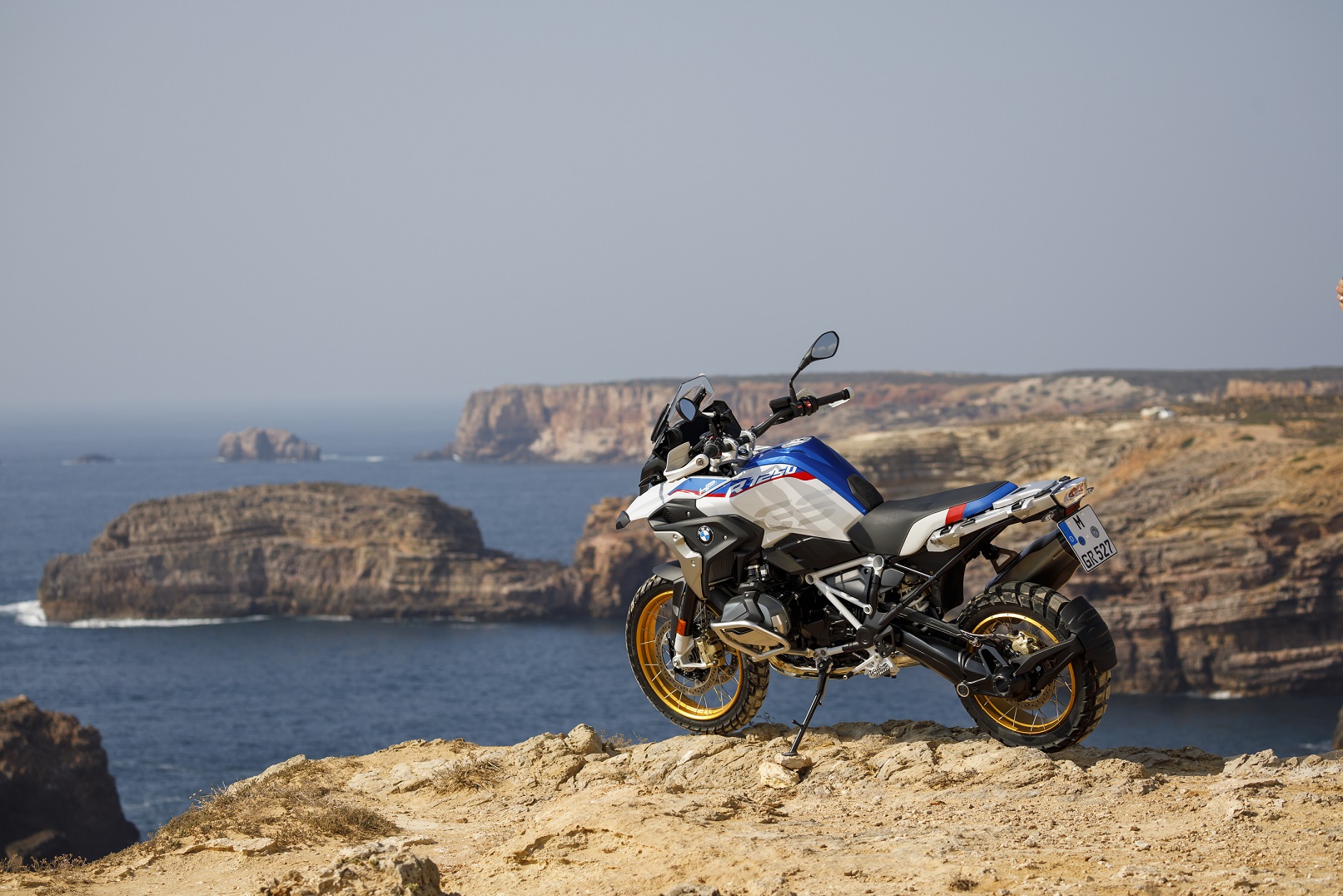 BMW R 1250 GS Price - Mileage, Colours, Images