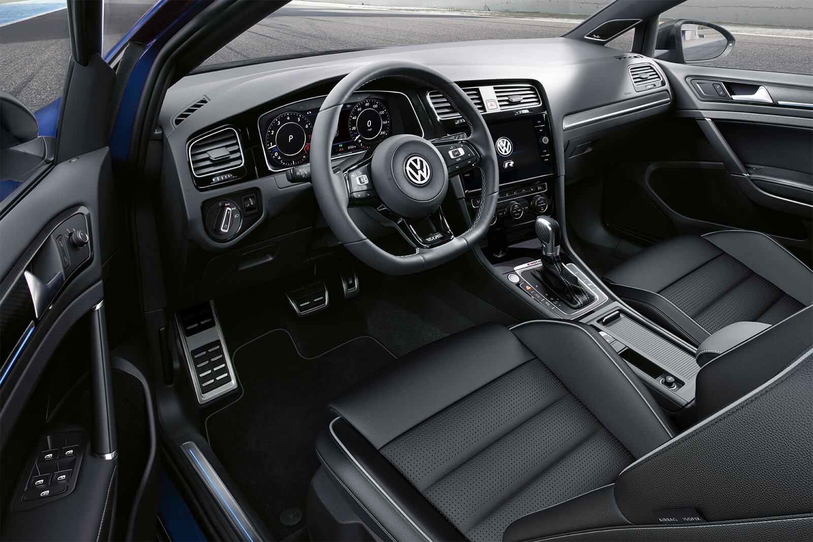 2019 Volkswagen Golf R Larry Roesch Volkswagen