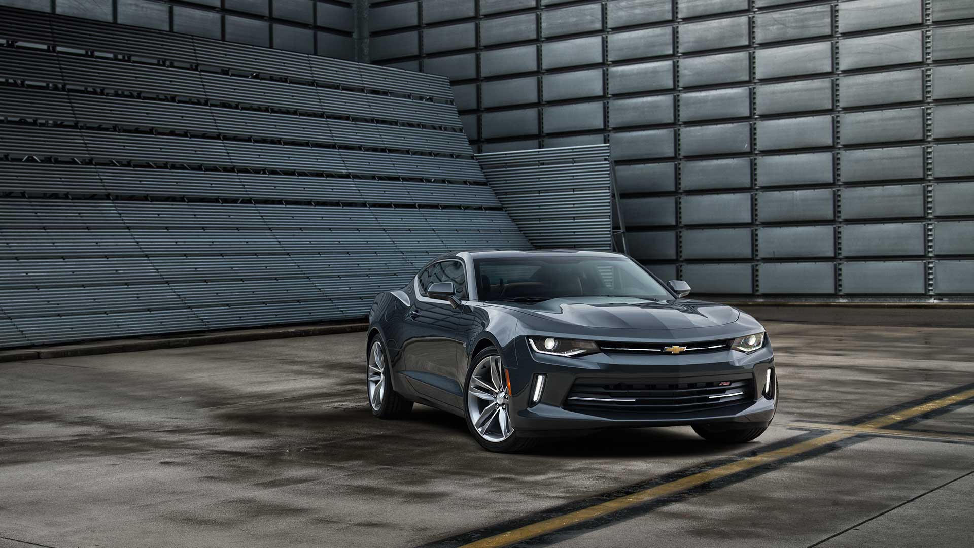 Chevrolet Camaro 2015 серый